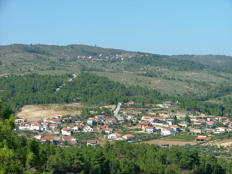 Vista de Santa Valha e Pardelinha-Fraga Parideira.JPG